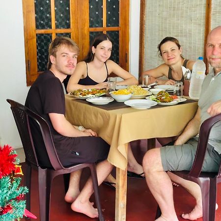 Nethmi Homestay & Restaurant Тангале Екстериор снимка