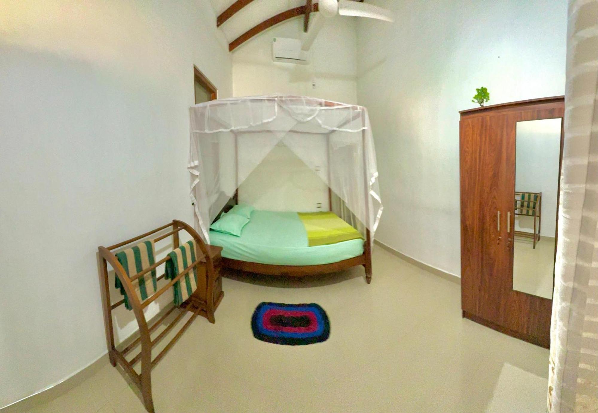 Nethmi Homestay & Restaurant Тангале Екстериор снимка