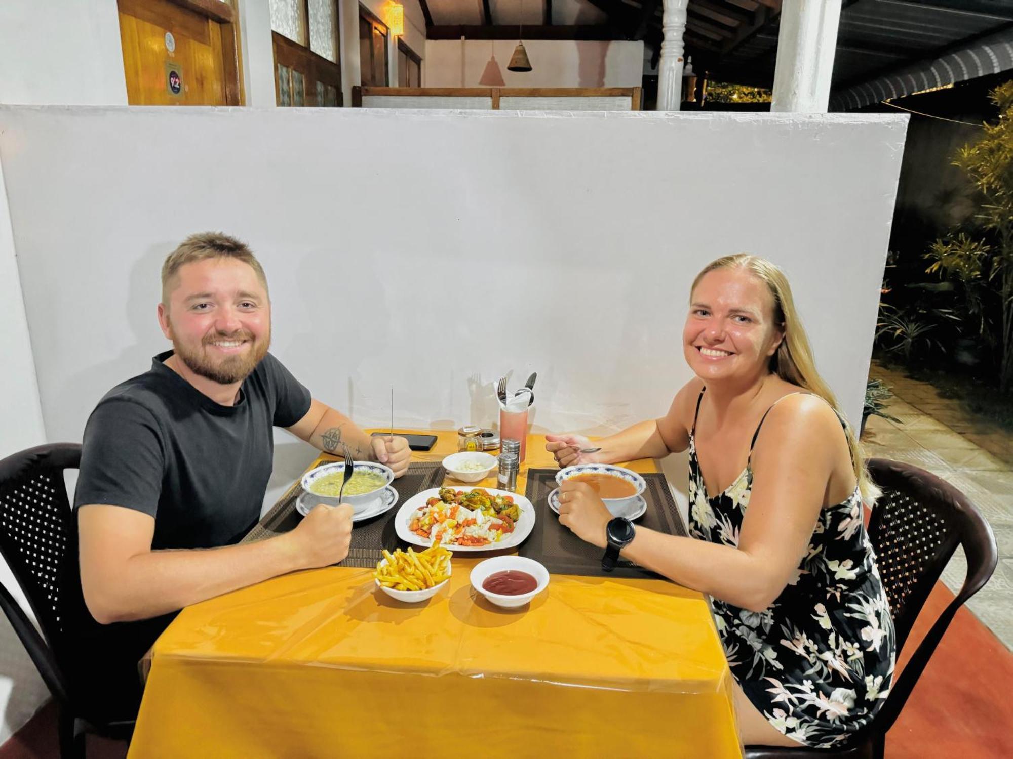 Nethmi Homestay & Restaurant Тангале Екстериор снимка