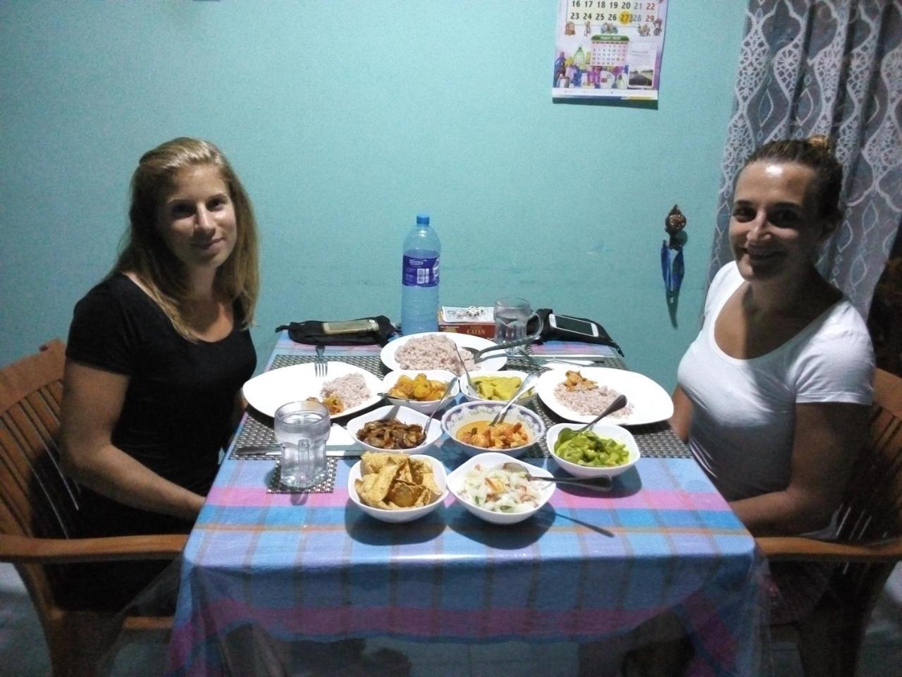 Nethmi Homestay & Restaurant Тангале Екстериор снимка
